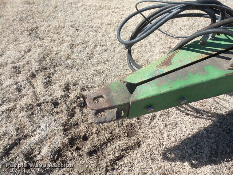 image for item DE2439 John Deere 7200 no-till planter