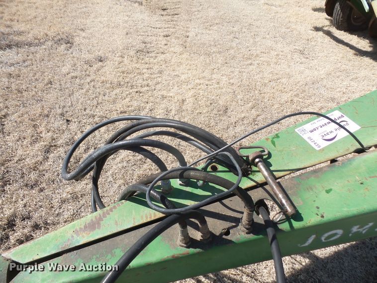 image for item DE2439 John Deere 7200 no-till planter
