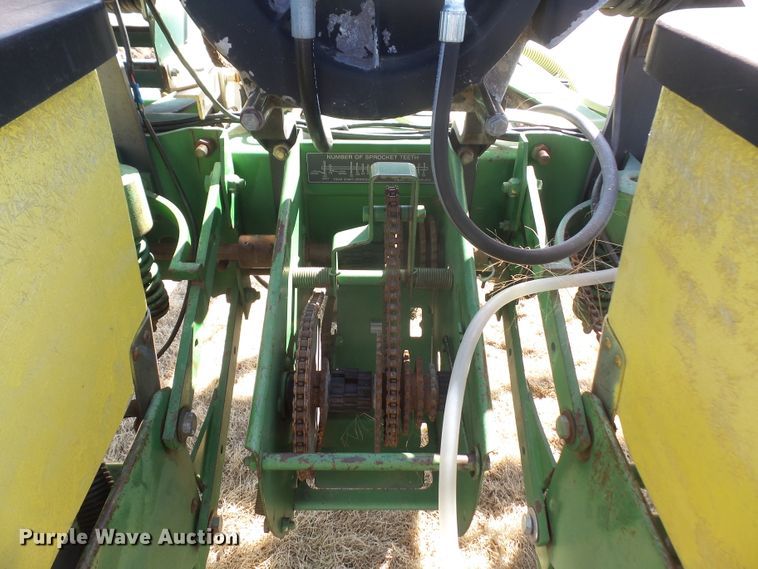 image for item DE2439 John Deere 7200 no-till planter