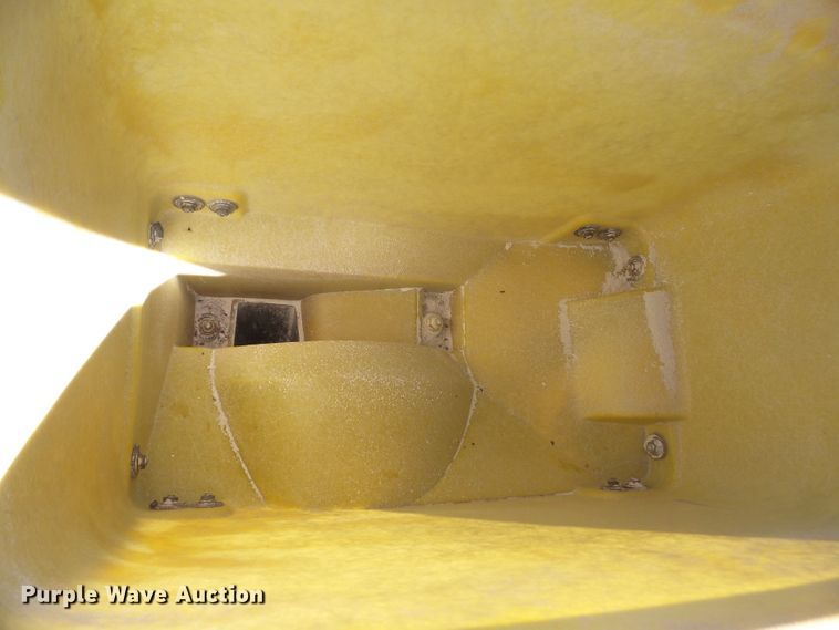 image for item DE2439 John Deere 7200 no-till planter