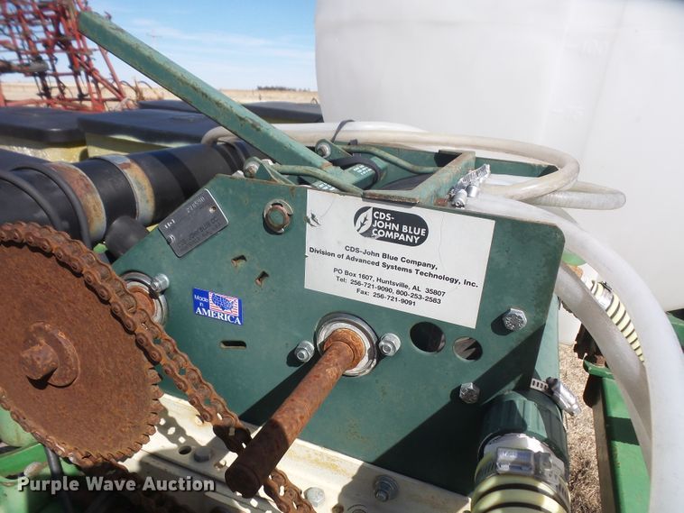 image for item DE2439 John Deere 7200 no-till planter