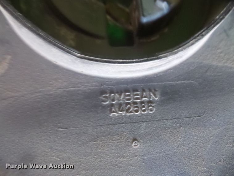 image for item DE2439 John Deere 7200 no-till planter