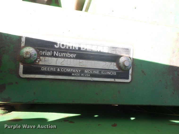 image for item DE2439 John Deere 7200 no-till planter