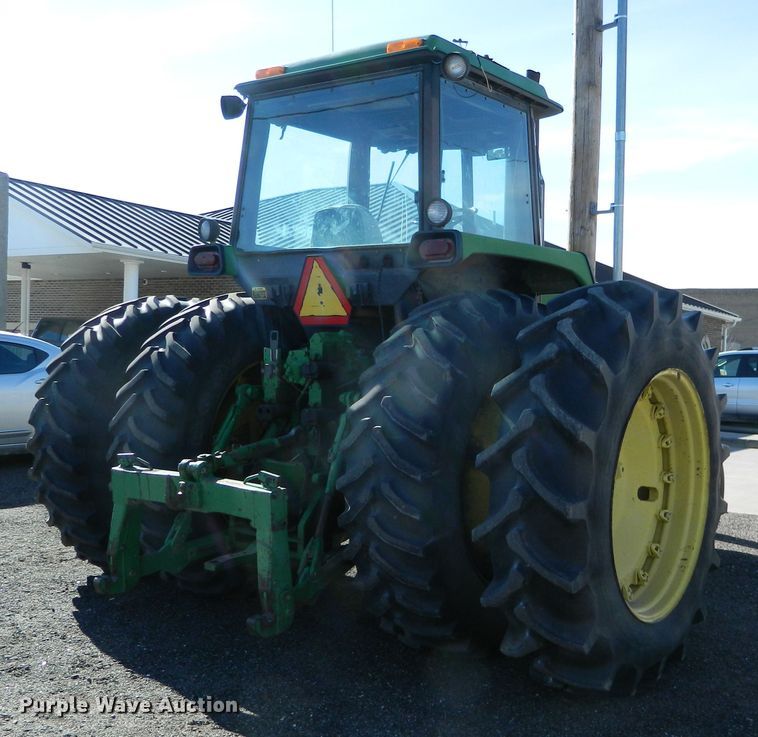image for item DE4404 1987 John Deere 4650 tractor