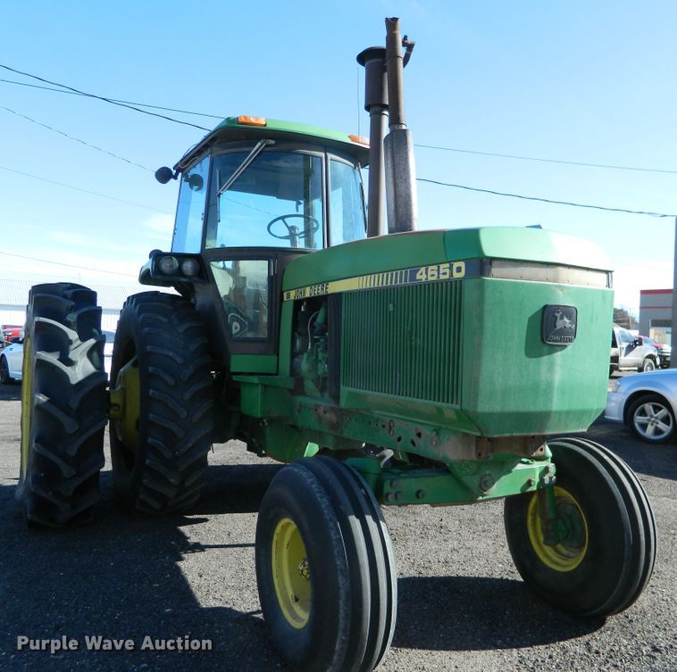 image for item DE4404 1987 John Deere 4650 tractor