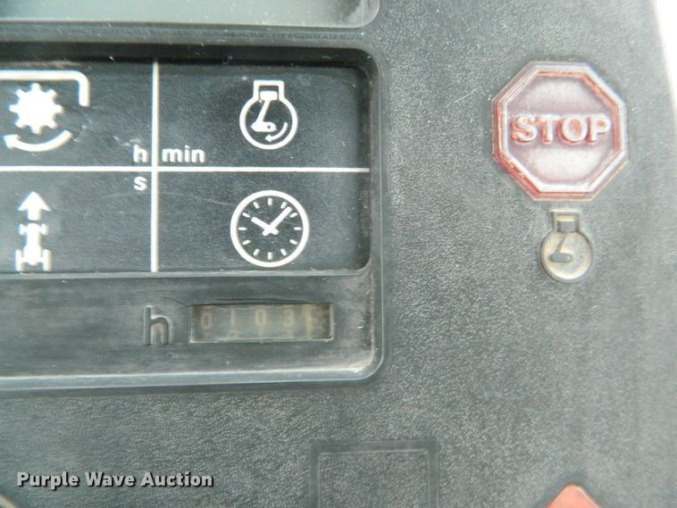 image for item DE4404 1987 John Deere 4650 tractor