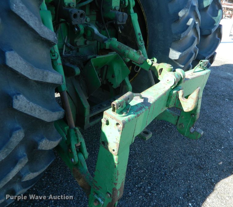 image for item DE4404 1987 John Deere 4650 tractor