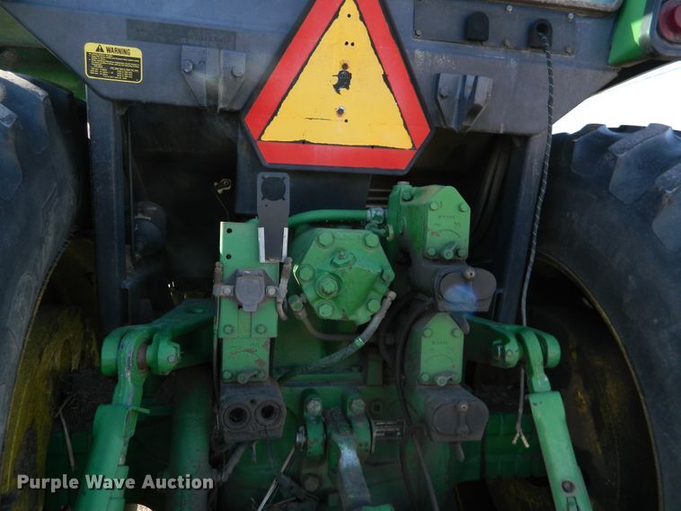 image for item DE4404 1987 John Deere 4650 tractor