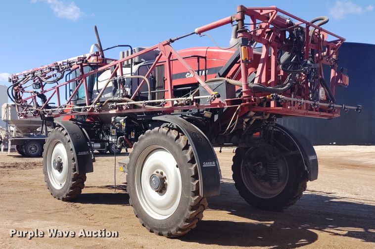image for item DE6879 2007 Case SPX4420 sprayer