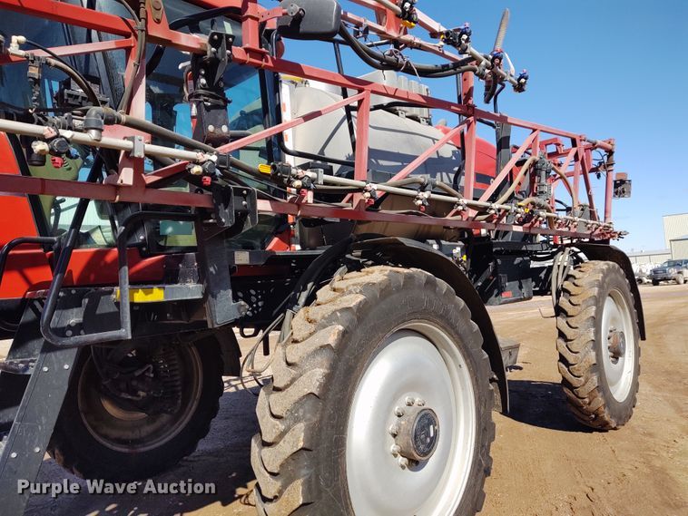 image for item DE6879 2007 Case SPX4420 sprayer