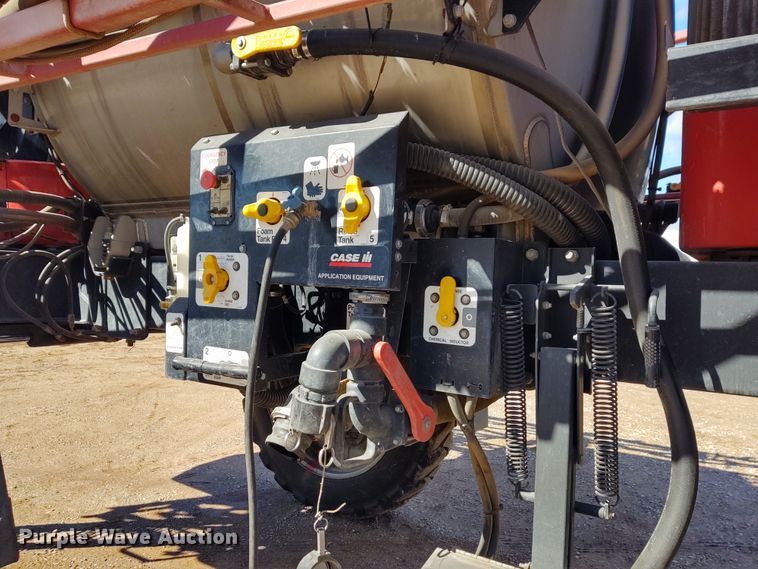 image for item DE6879 2007 Case SPX4420 sprayer