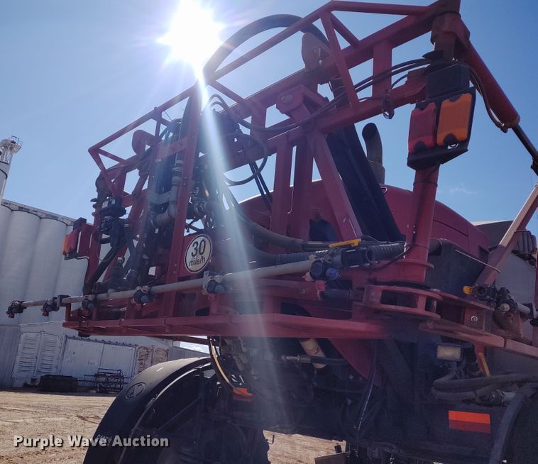 image for item DE6879 2007 Case SPX4420 sprayer