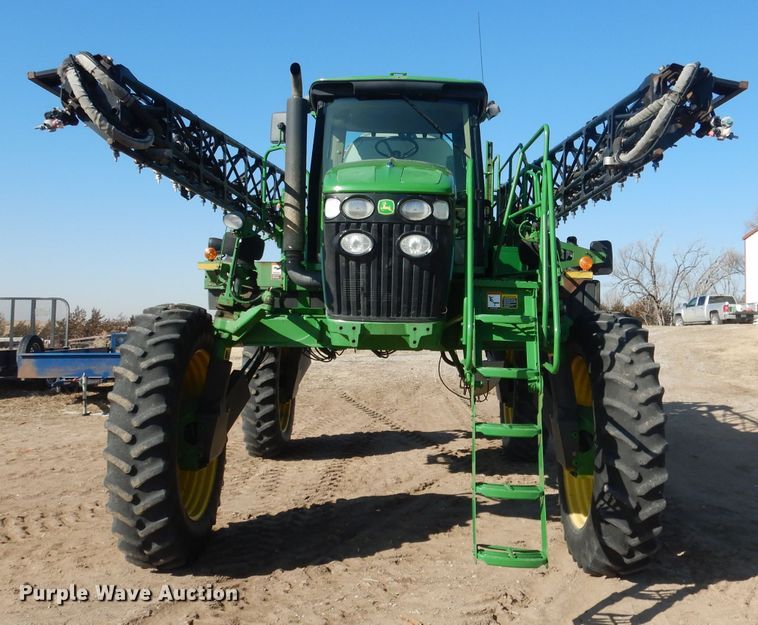 image for item DG5927 2009 John Deere 4830 sprayer