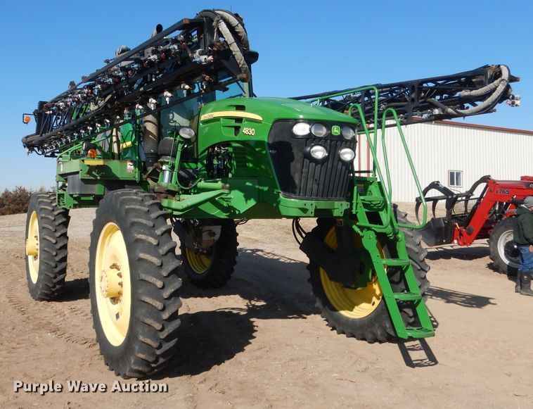 image for item DG5927 2009 John Deere 4830 sprayer