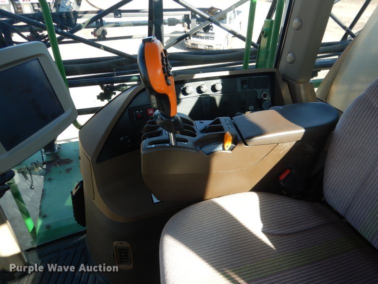 image for item DG5927 2009 John Deere 4830 sprayer