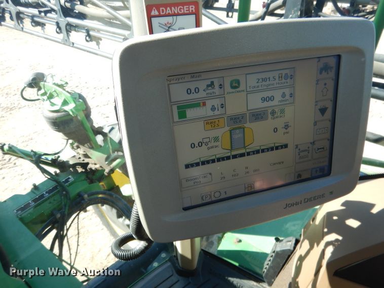 image for item DG5927 2009 John Deere 4830 sprayer