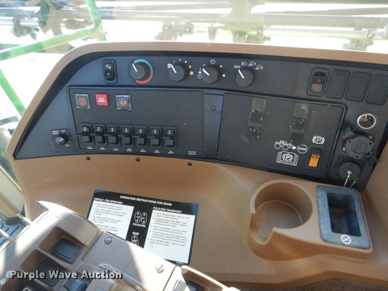 image for item DG5927 2009 John Deere 4830 sprayer