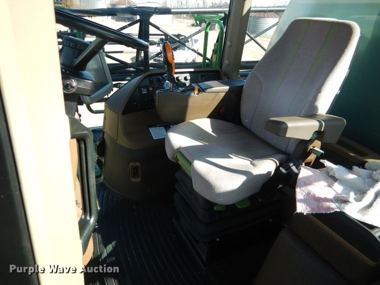 image for item DG5927 2009 John Deere 4830 sprayer