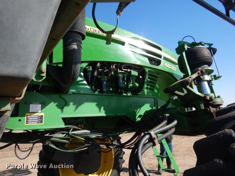 image for item DG5927 2009 John Deere 4830 sprayer