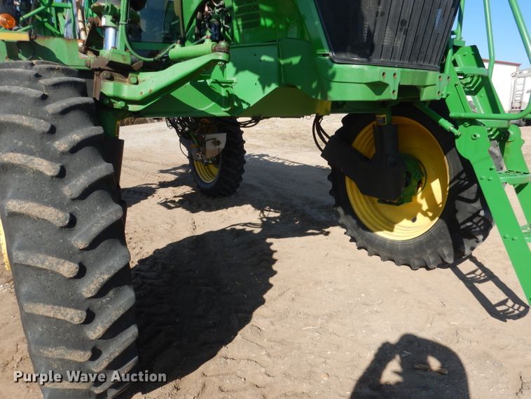 image for item DG5927 2009 John Deere 4830 sprayer