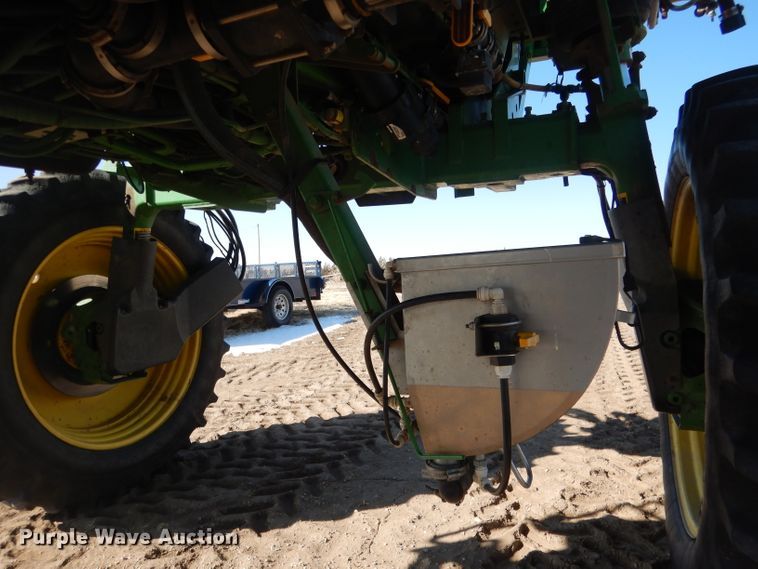 image for item DG5927 2009 John Deere 4830 sprayer