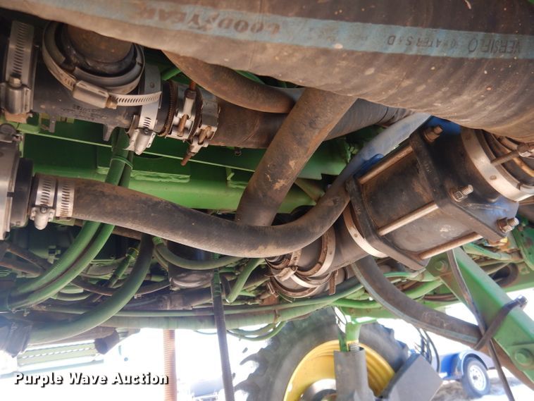 image for item DG5927 2009 John Deere 4830 sprayer