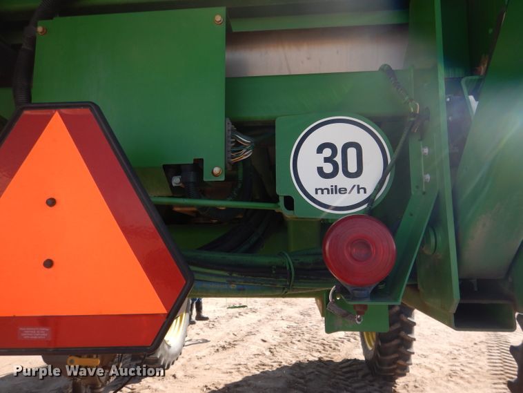 image for item DG5927 2009 John Deere 4830 sprayer