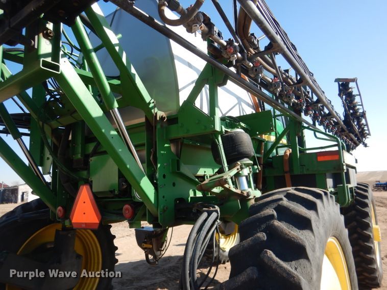 image for item DG5927 2009 John Deere 4830 sprayer