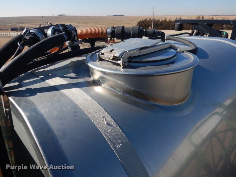 image for item DG5927 2009 John Deere 4830 sprayer