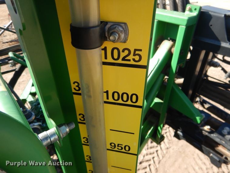 image for item DG5927 2009 John Deere 4830 sprayer