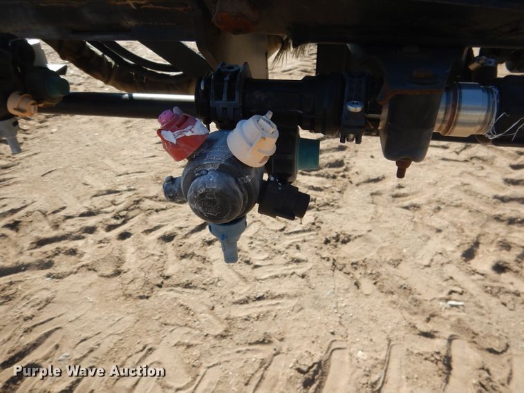 image for item DG5927 2009 John Deere 4830 sprayer