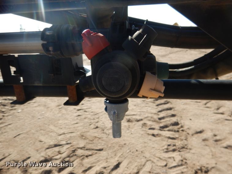 image for item DG5927 2009 John Deere 4830 sprayer