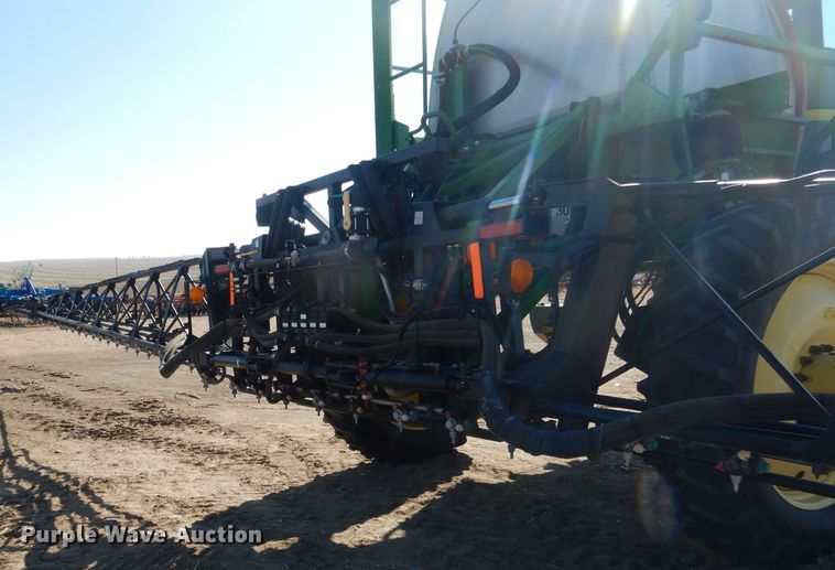 image for item DG5927 2009 John Deere 4830 sprayer