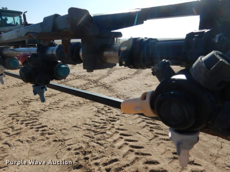 image for item DG5927 2009 John Deere 4830 sprayer