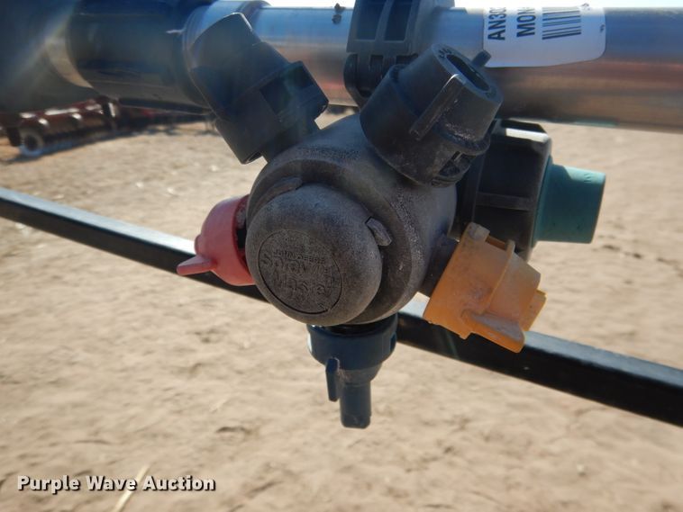 image for item DG5927 2009 John Deere 4830 sprayer