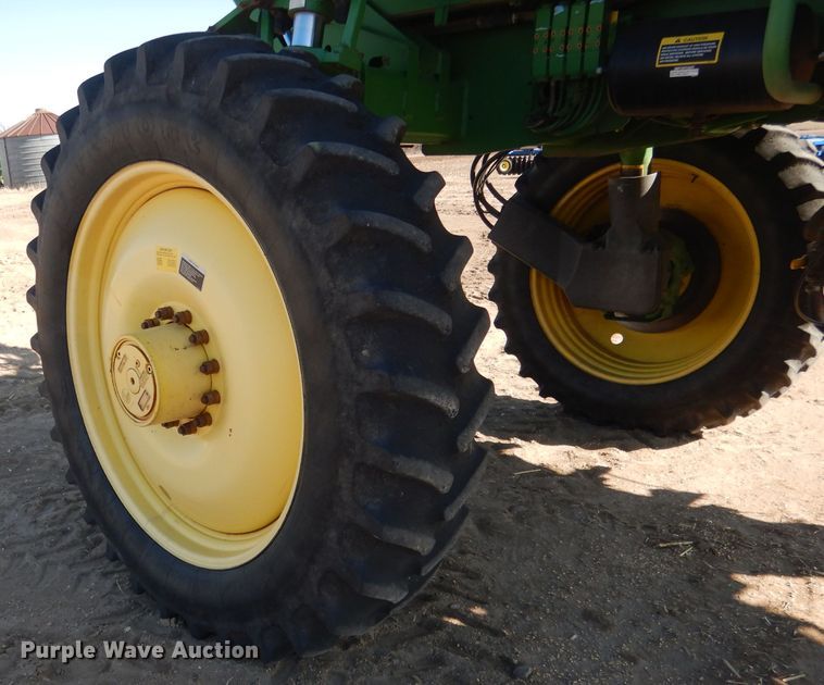 image for item DG5927 2009 John Deere 4830 sprayer