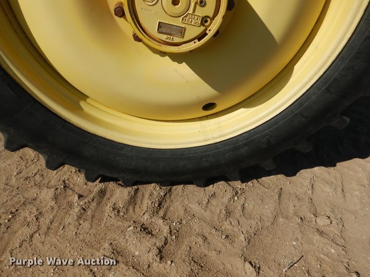 image for item DG5927 2009 John Deere 4830 sprayer