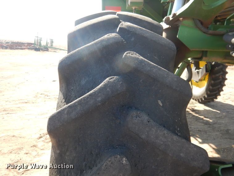 image for item DG5927 2009 John Deere 4830 sprayer