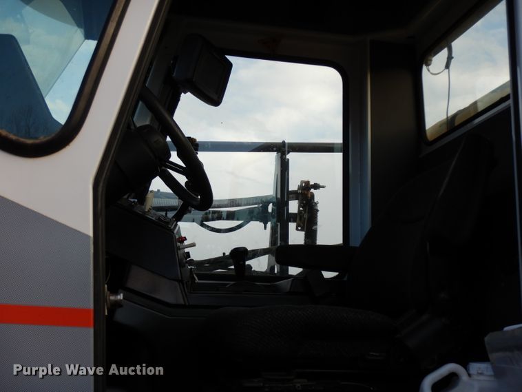 image for item DG6749 2008 SpraCoupe 4460 sprayer