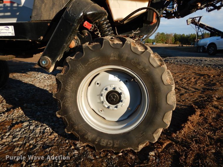 image for item DG6749 2008 SpraCoupe 4460 sprayer