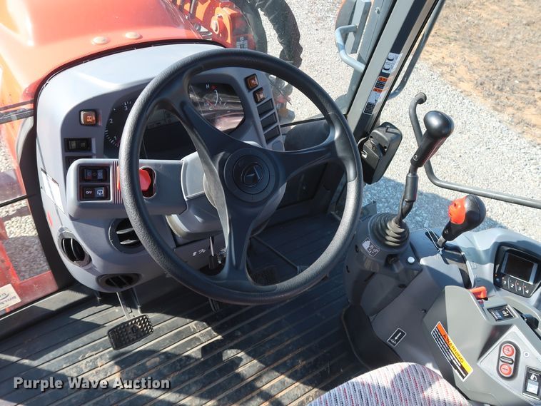 image for item DH0852 2017 Kubota M6-141 MFWD tractor