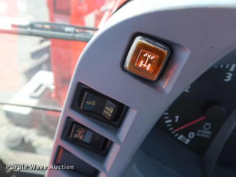 image for item DH0852 2017 Kubota M6-141 MFWD tractor