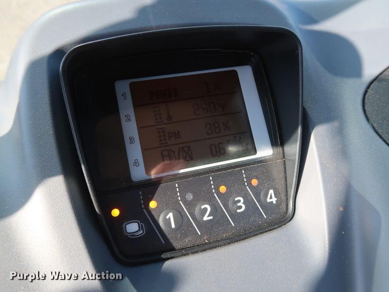 image for item DH0852 2017 Kubota M6-141 MFWD tractor