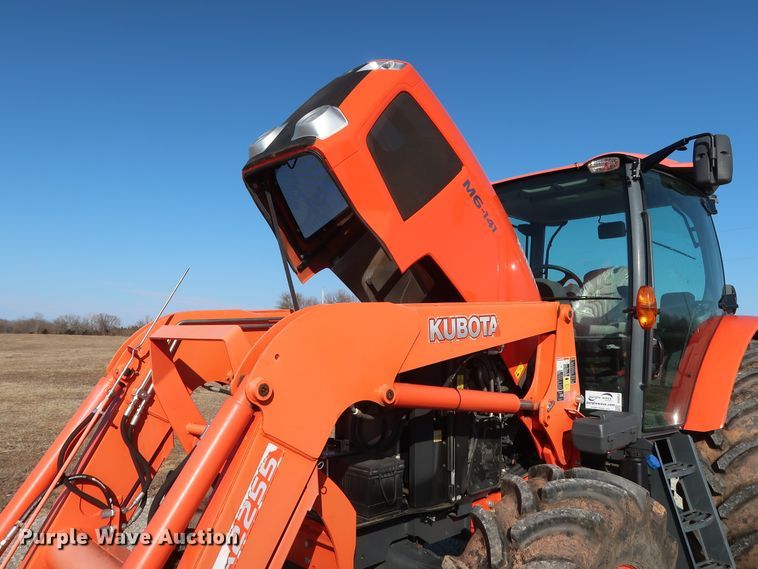image for item DH0852 2017 Kubota M6-141 MFWD tractor