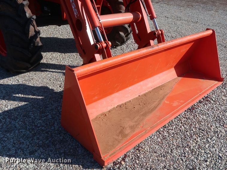 image for item DH0852 2017 Kubota M6-141 MFWD tractor