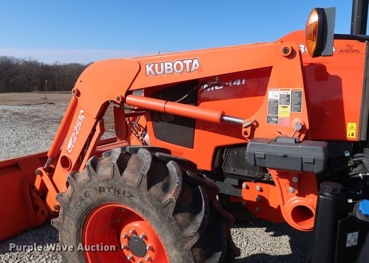 image for item DH0852 2017 Kubota M6-141 MFWD tractor