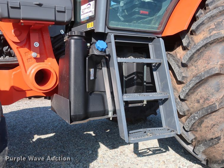 image for item DH0852 2017 Kubota M6-141 MFWD tractor