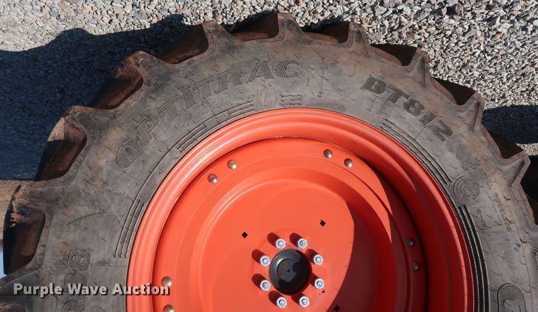 image for item DH0852 2017 Kubota M6-141 MFWD tractor