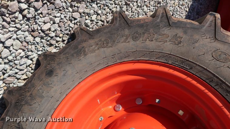 image for item DH0852 2017 Kubota M6-141 MFWD tractor