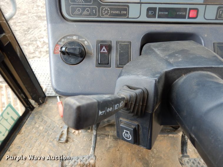 image for item DH2298 2000 Caterpillar Challenger 55 tractor